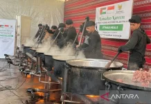 Indonesians Send Iftar Meal Packages to Gaza During Ramadan Through Baznas