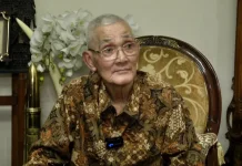 Indonesia’s Former Vice President Try Sutrisno Dies at 90