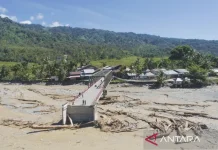 Lawmaker Urges Rehabilitation and Reconstruction After Aceh Flash Floods