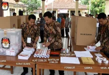 Constitutional Experts Join Movement for Electoral System Changes