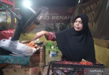 Sate Bulayak Emerges as a Top Iftar Choice in Lombok