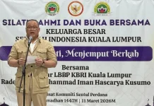 Indonesian Ambassador Meets Sekolah Indonesia Students at Ramadan Gathering
