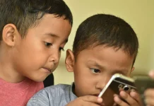 Ministries Collaborate to Restrict Social Media Access for Children Under 16