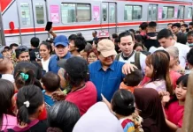President Prabowo’s Surprise Visit to Senen: Tears and Hope on the Railway Tracks