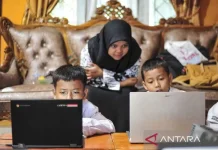 AI Should Be a Learning Aid, Lawmaker Urges Clear Rules for Schools