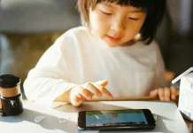 Indonesian Pediatricians Endorse Age Limits on Social Media for Children