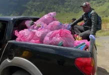 Bromo National Park Management Urges Visitors to Carry Trash Down