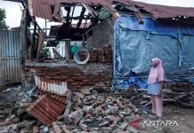 Relief Efforts Ongoing for Over 1,100 Displaced by East Flores Quake
