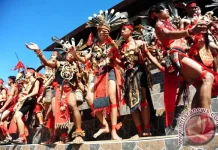 Sanggau Strengthens Ethnic Cultural Preservation Through Grants