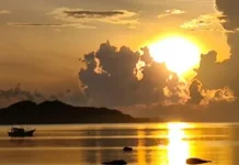 Savoring the Breathtaking Sunset of Natuna’s Lampa Strait