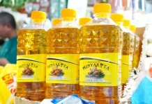 Plastic Packaging Surge Fuels Cooking Oil Price Hike in Indonesia