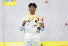 Teen Climber Robby Wins Indonesia’s First Medal at Asian Beach Games
