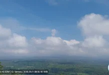 Mount Semeru Erupts Monday Morning; Ash Column Reaches 800 Meters