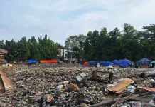 Puring Park Vendors Reject City Plan to Build Disability Park