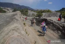 Over 6,000 Tourists Visit Mount Bromo Ahead of Ritual Closure