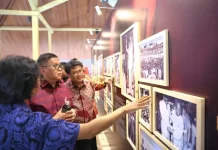 Bung Karno's Photos Exhibited at Lebak’s Iconic Multatuli Grounds