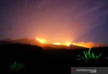 Rinjani Wildfire, Night and Resource Limits Halt Crews