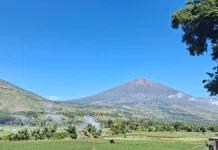 Mt. Rinjani Authority Urges Hikers to Prepare for Dropping Temperatures