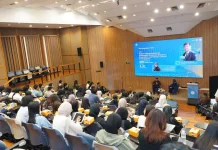 Singapore’s Ambassador Encourages ITB Students to Seize Global Opportunities