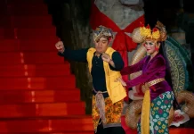 Classic Balinese Dance Resists Modern Influx at Bali Arts Festival