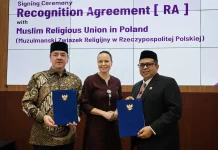 Indonesia, Poland Sign Halal Cooperation Agreement