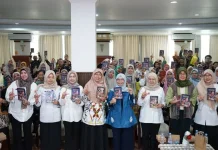 East Kalimantan Preserves Traditional Healing Knowledge with Literacy Book