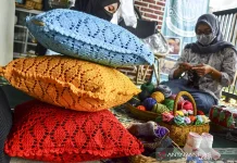 West Java Launches Paguron Schools to Save Traditional Crafts
