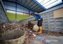 Bandung Pilots RDF Tech to Turn Waste Into Fuel