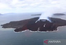 Anak Krakatau Alert Raised to Level III Amid Rising Magma