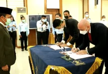 Indonesia Raises Citizenship Fees for Better Public Service