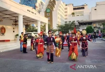 North Sumatra Diaspora Showcases Cultural Diversity at Malioboro Parade
