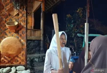 Kampung Adat Kuta Engages Youth to Preserve Tradition Through Social Media