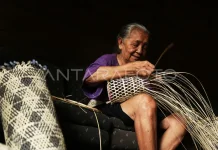 Four East Kalimantan Traditions Pass National Heritage Review