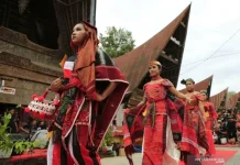 North Sumatra Eyes Fashion Hub Status Through Traditional Textiles (sudah publish