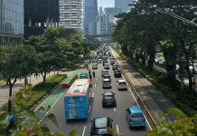 Air Pollution From Road Transport Poses Severe Health Risks in Indonesia (LIPUTAN)
