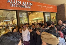 Balinese Script at Kura Kura SEZ Mall Promotes Cultural Heritage