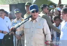 President Prabowo Visits Nagekeo to Review Quake Relief Efforts