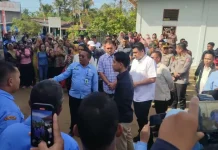 VP Gibran Visits North Sumatra School After Flash Flood Damage
