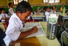 OECD Views Education Reform in Indonesia Starts with Teachers