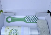 Students in Surabaya Turn Fruit Peel Waste into Shoe Cleaner