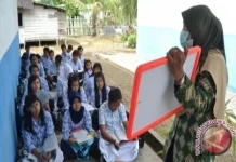 Kutai Kartanegara to Preserve Mother Tongue through Language Lesson in School