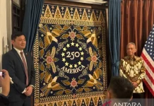 Batik F-250 Blends Indonesian Art with US History