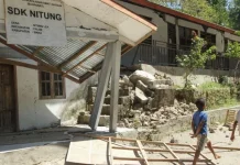 Restore Education in NTT, Government to Revitalize 1,487 Disaster-Hit Schools