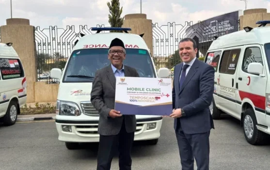 Indonesia Donates Ambulances to Egypt for Palestinian Humanitarian Relief