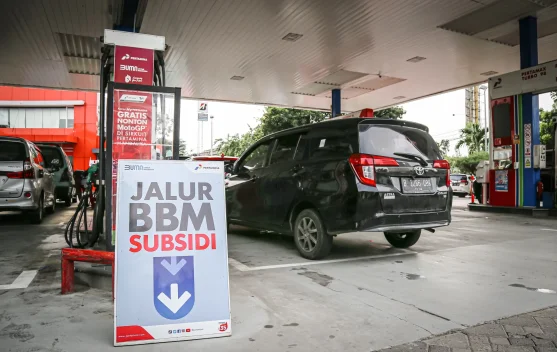 Indonesia Guarantees No Hike in Subsidized Fuel Prices Until Year-End ...