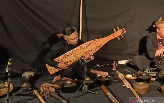 East Kalimantan Strengthens Preservation of Traditional Dayak Sampe ...