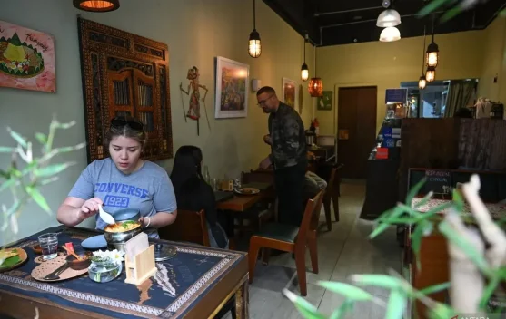 Indonesian Restaurant Wins Global Fans in Mexico City