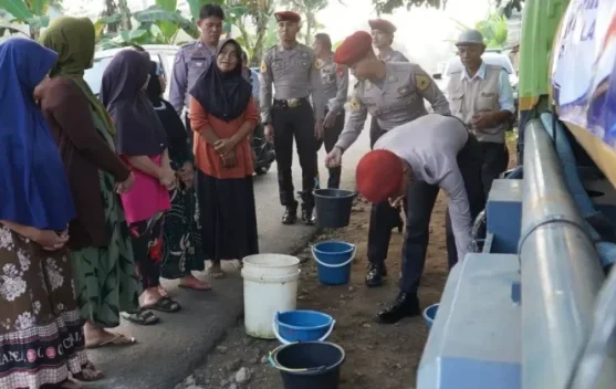 West Java Declares Emergency Alert for Drought and Forest Fires