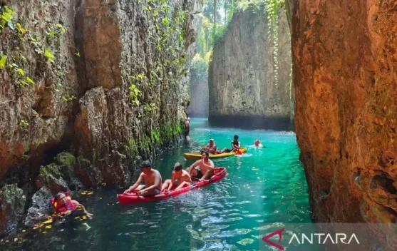 Gumantung Cave’s Brackish Lake Boosts Maratua Ecotourism