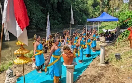 Malang Preserves Brantas River via Hatur Tirta Amerta Ritual